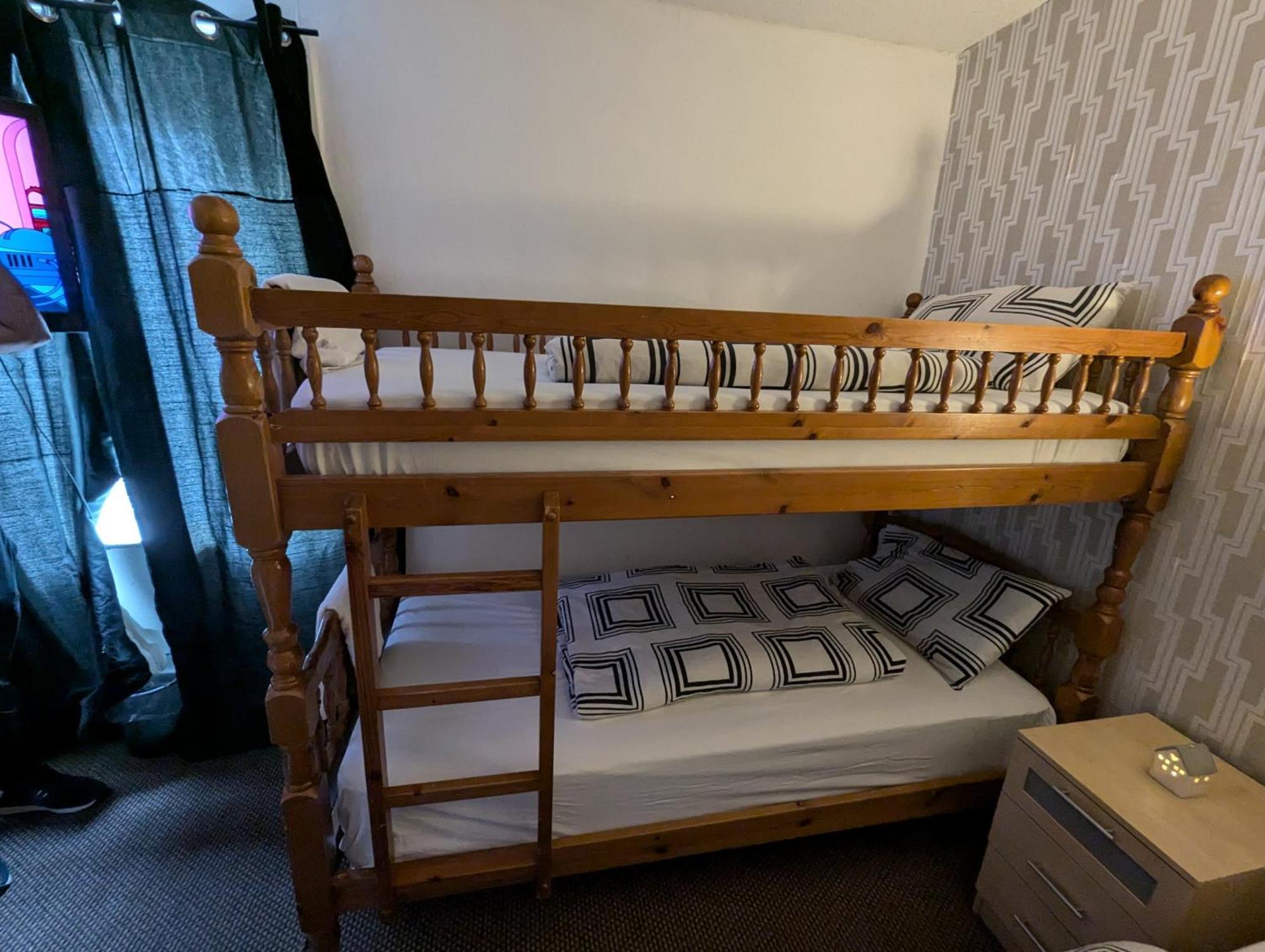 Fern Villa Hotel - Albert Road Blackpool Ngoại thất bức ảnh