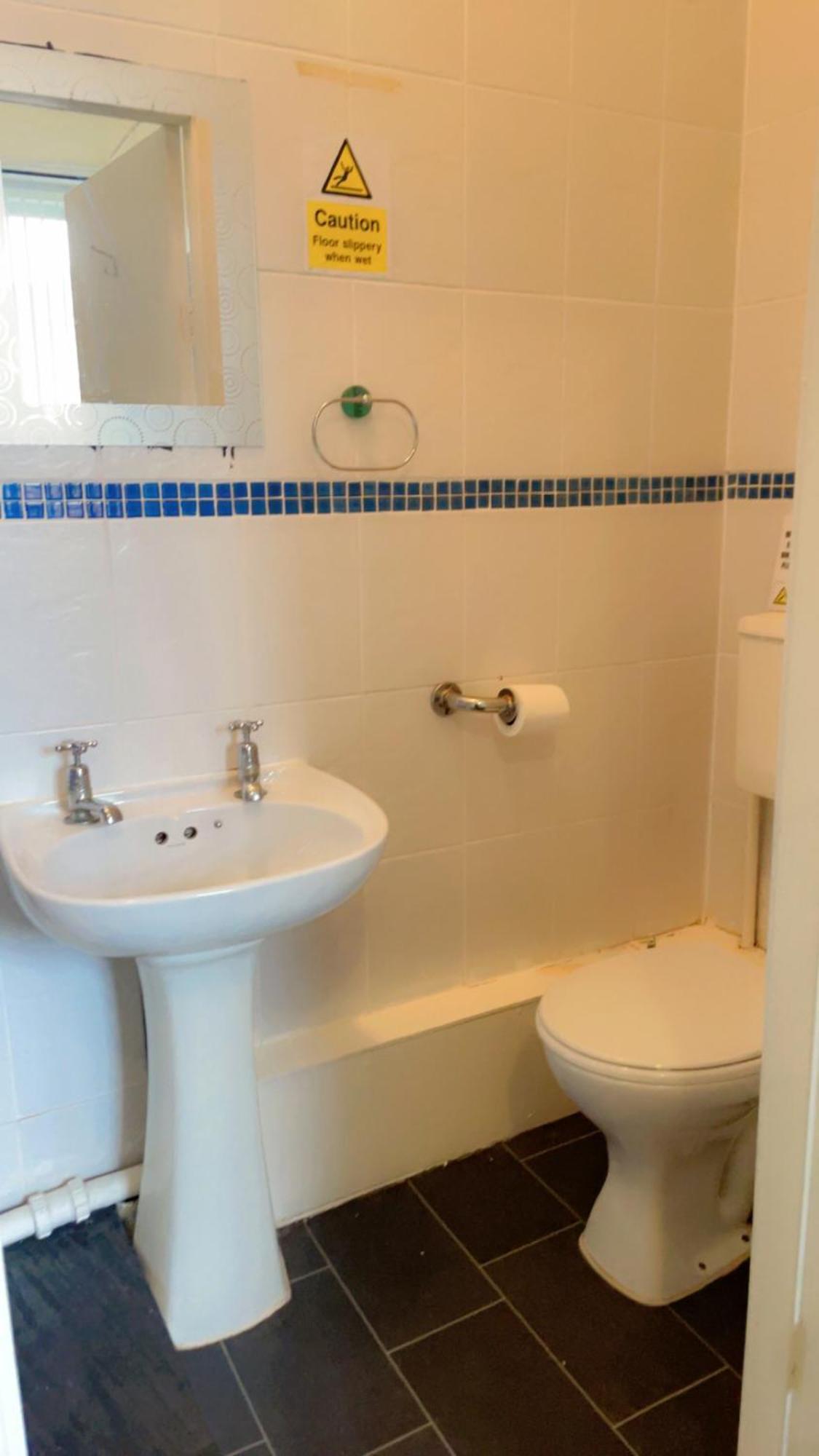 Fern Villa Hotel - Albert Road Blackpool Ngoại thất bức ảnh