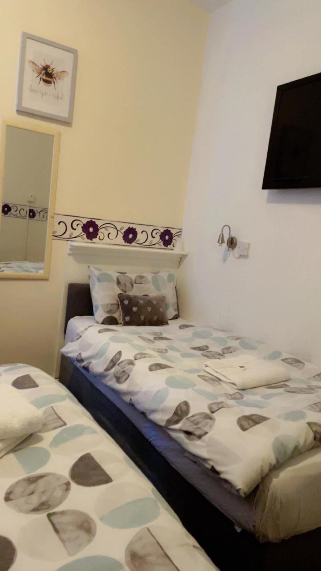 Fern Villa Hotel - Albert Road Blackpool Ngoại thất bức ảnh
