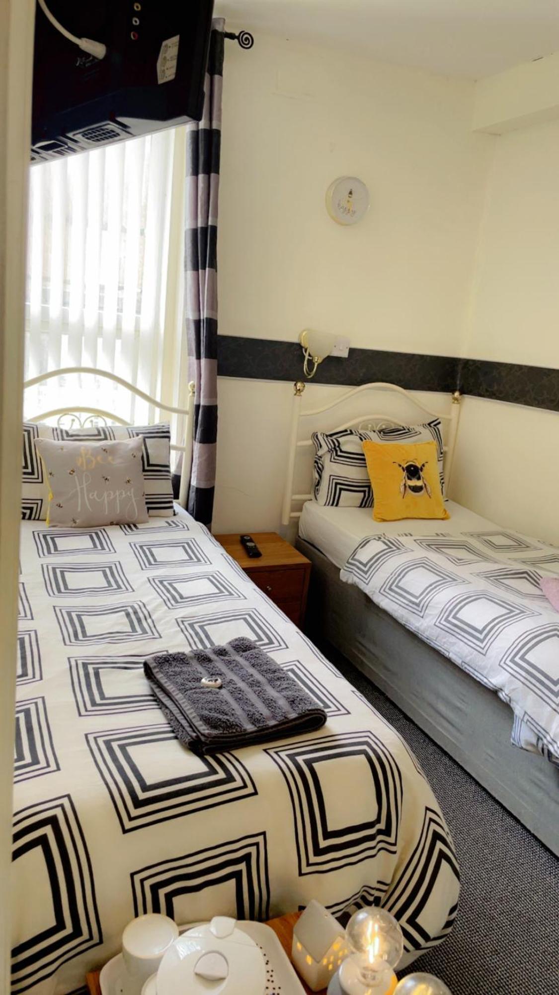 Fern Villa Hotel - Albert Road Blackpool Ngoại thất bức ảnh